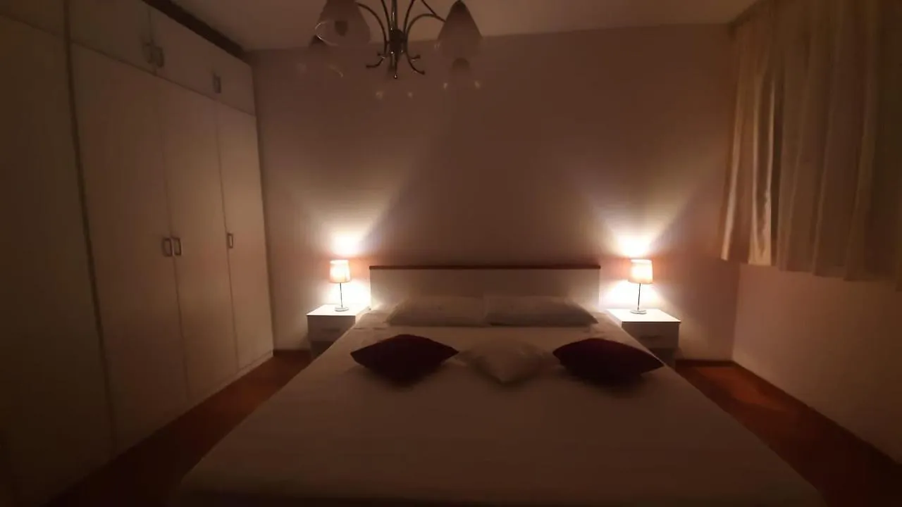 Apartman Iris Split Apartment