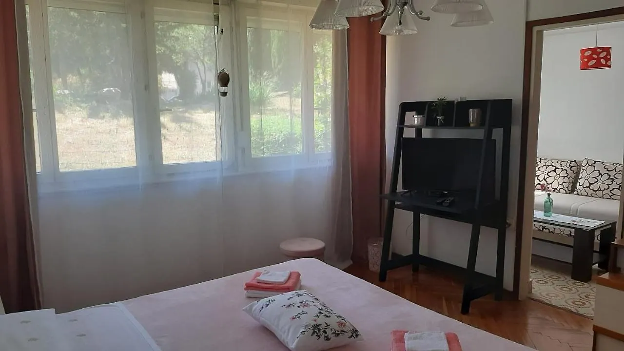 Apartman Iris Split Apartment